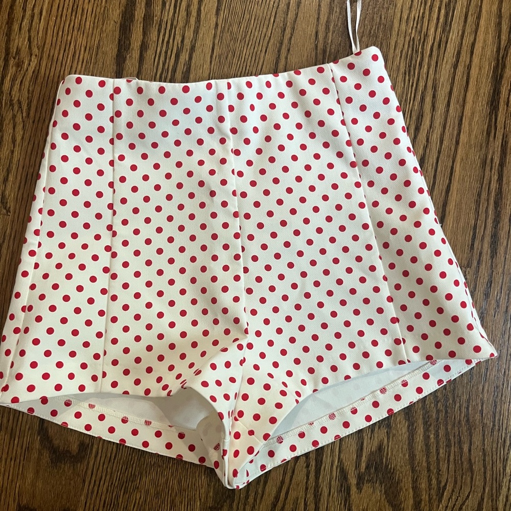 ZARA high waisted polka dot shorts NWT❤️